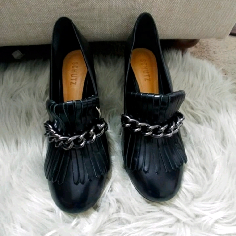 SCHUTZ black leather shoes
